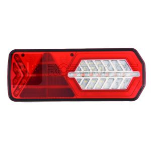 Feu arrière pour remorque avec clignotant défilant à Leds (sans module) - 12/24 Volts - L 350 x l 133 x Ep 45 mm - IP67